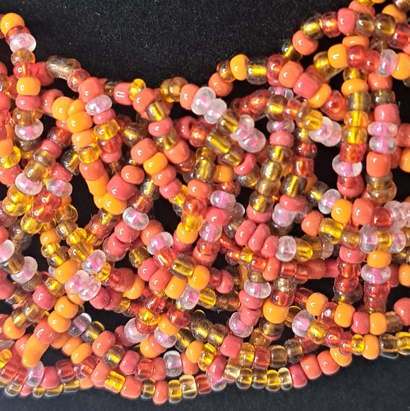Multicolor Beaded Necklace. - Picture 6 of 6